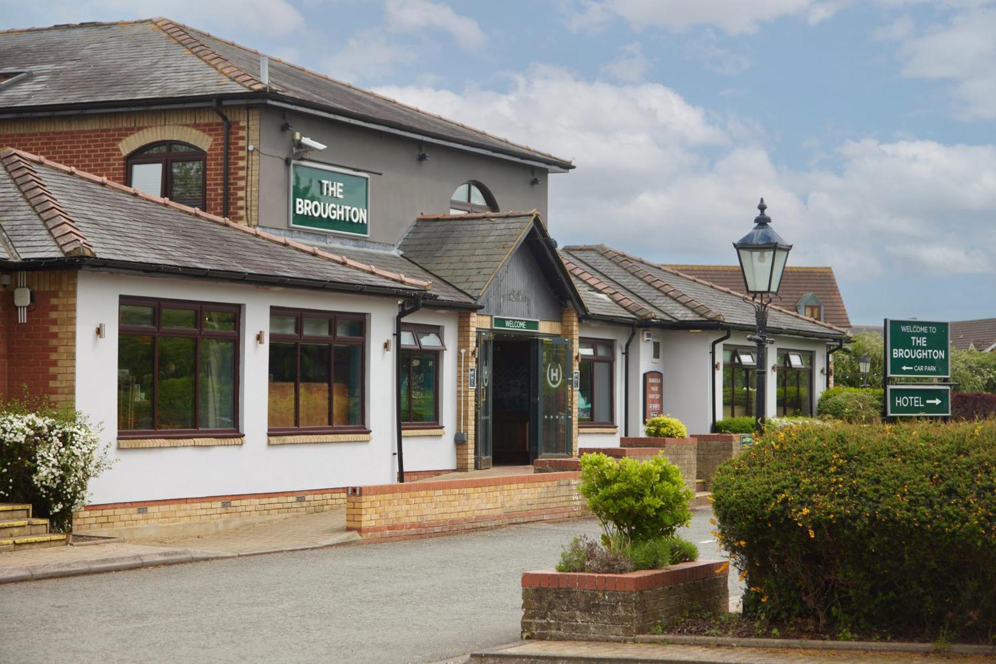 The Broughton Hotel By Greene King Inns Milton Keynes Exterior foto