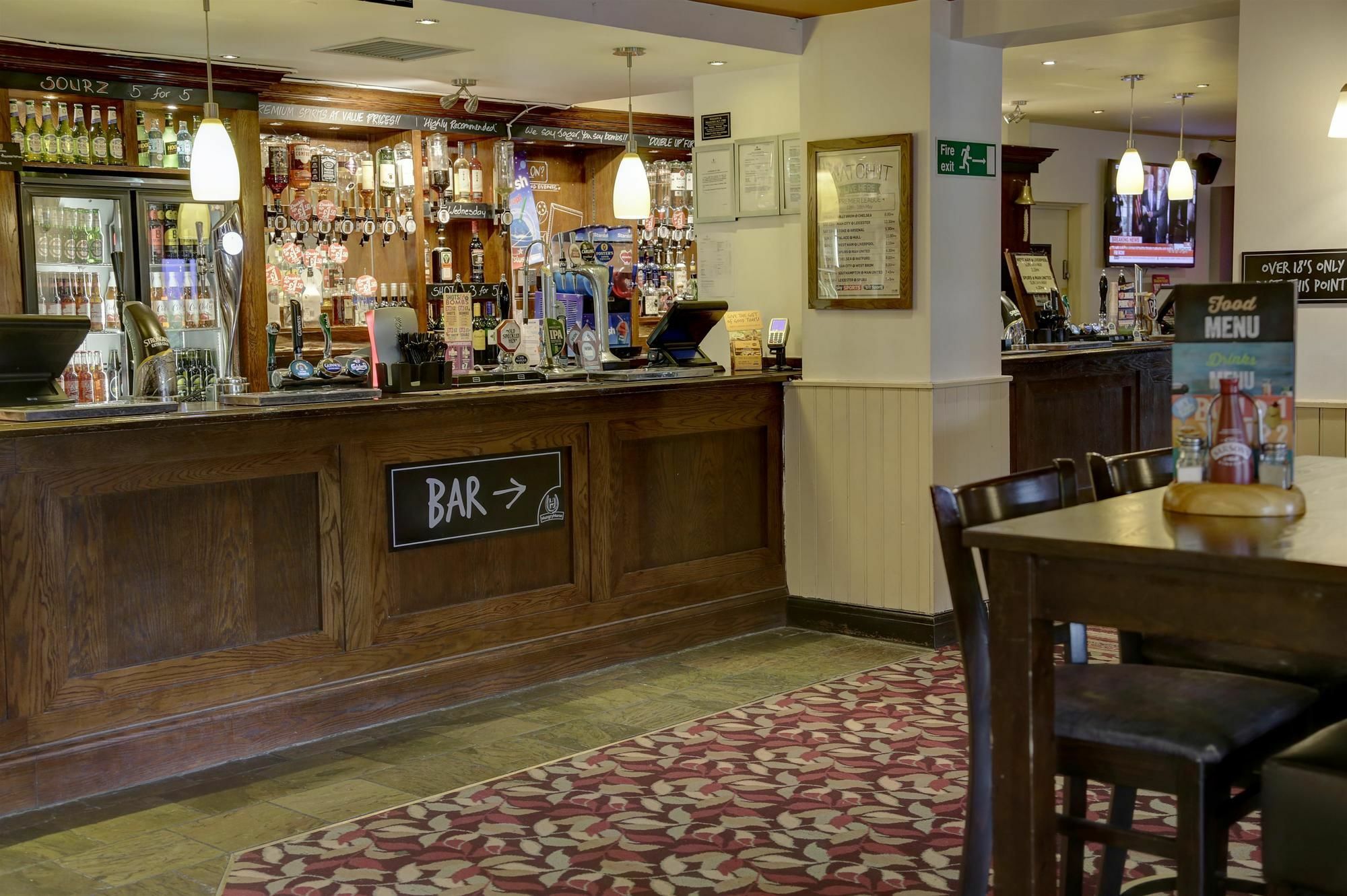 The Broughton Hotel By Greene King Inns Milton Keynes Exterior foto